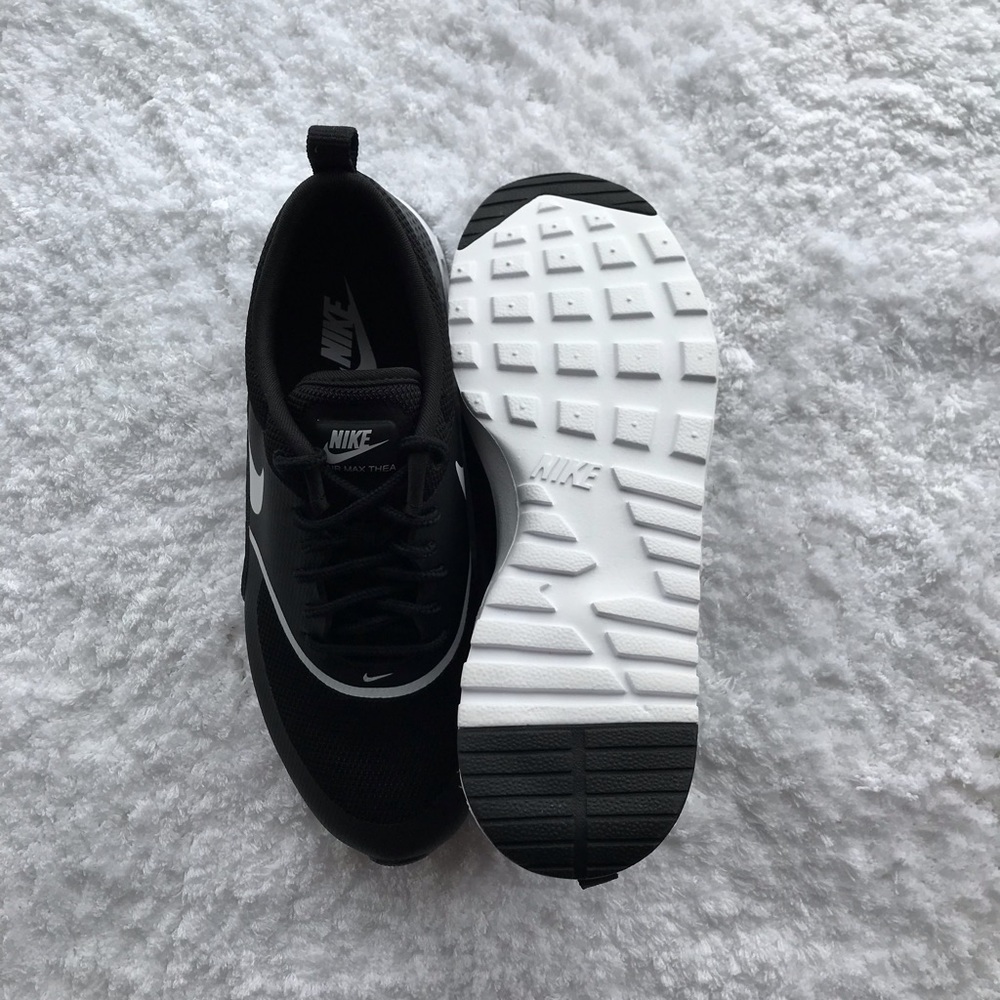 NEW Nike Air Max Thea - **Various Sizes** - Picture 3 of 5